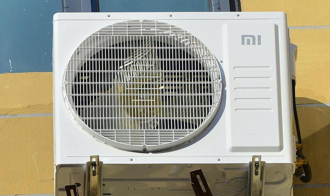 虹美菱引关注卢伟冰曾称小米空调工厂年内投